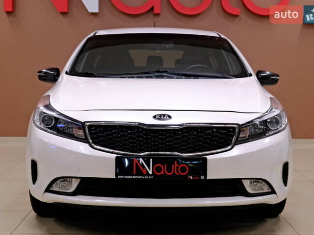 Белый Киа Форте, объемом двигателя 1.59 л и пробегом 90 тыс. км за 12500 $, фото 1 на Automoto.ua
