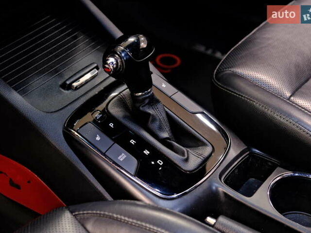 Белый Киа Форте, объемом двигателя 1.59 л и пробегом 90 тыс. км за 12500 $, фото 17 на Automoto.ua