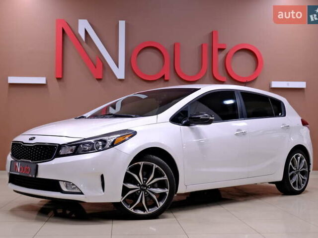 Белый Киа Форте, объемом двигателя 1.59 л и пробегом 90 тыс. км за 12500 $, фото 9 на Automoto.ua