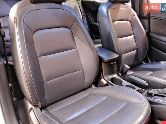 Белый Киа Форте, объемом двигателя 1.59 л и пробегом 90 тыс. км за 12500 $, фото 42 на Automoto.ua