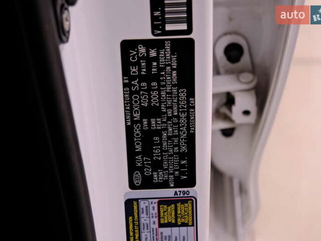 Белый Киа Форте, объемом двигателя 1.59 л и пробегом 90 тыс. км за 12500 $, фото 48 на Automoto.ua