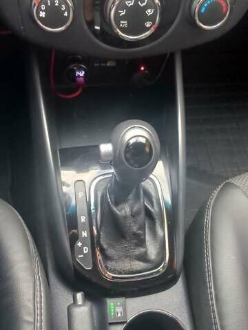 Киа Форте 2012 в Нетешине на Automoto.ua Белый Киа Форте, объемом двигателя 2 л и пробегом 213 тыс. км за 7400 $, фото 24 на Automoto.ua