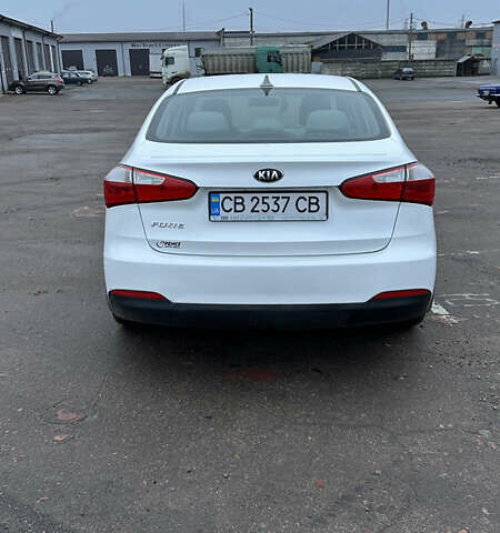 Белый Киа Форте, объемом двигателя 1.8 л и пробегом 164 тыс. км за 8000 $, фото 14 на Automoto.ua