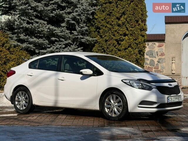 Білий Кіа Форте, об'ємом двигуна 1.8 л та пробігом 202 тис. км за 7950 $, фото 2 на Automoto.ua