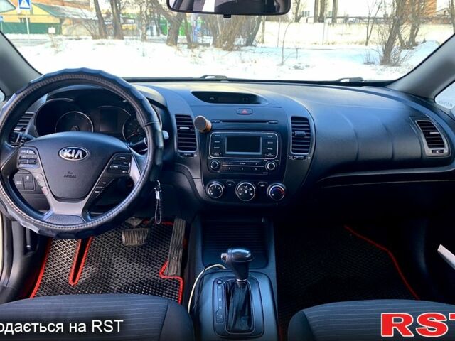 Белый Киа Форте, объемом двигателя 1.8 л и пробегом 21200 тыс. км за 8200 $, фото 7 на Automoto.ua