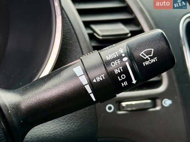 Білий Кіа Форте, об'ємом двигуна 2 л та пробігом 219 тис. км за 8900 $, фото 26 на Automoto.ua