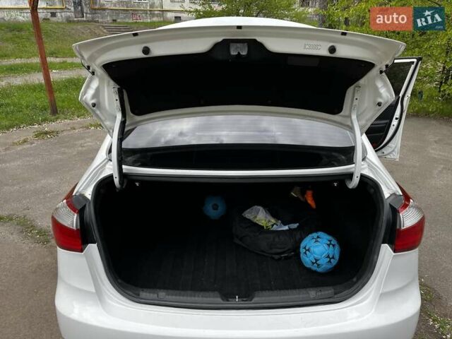 Белый Киа Форте, объемом двигателя 1.8 л и пробегом 178 тыс. км за 8300 $, фото 32 на Automoto.ua