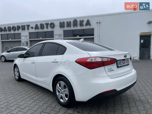 Белый Киа Форте, объемом двигателя 1.8 л и пробегом 154 тыс. км за 9999 $, фото 6 на Automoto.ua