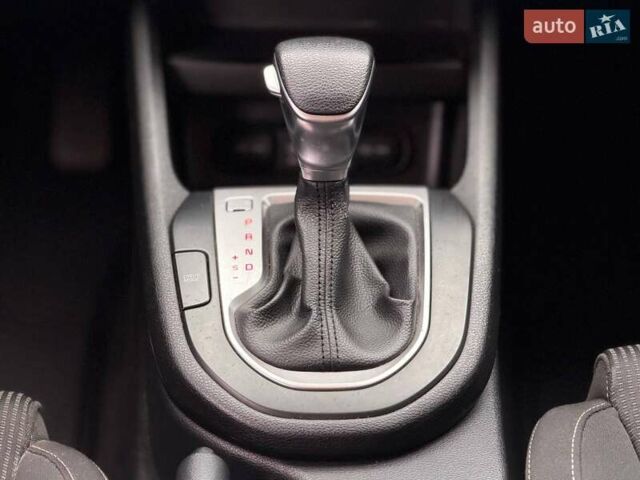Белый Киа Форте, объемом двигателя 2 л и пробегом 128 тыс. км за 13500 $, фото 47 на Automoto.ua