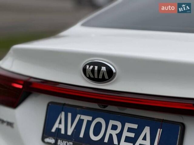 Белый Киа Форте, объемом двигателя 2 л и пробегом 128 тыс. км за 13500 $, фото 24 на Automoto.ua
