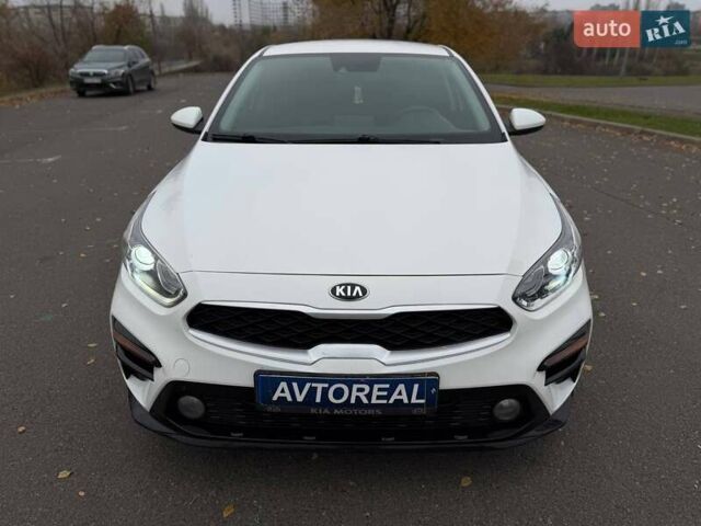 Белый Киа Форте, объемом двигателя 2 л и пробегом 128 тыс. км за 13500 $, фото 15 на Automoto.ua