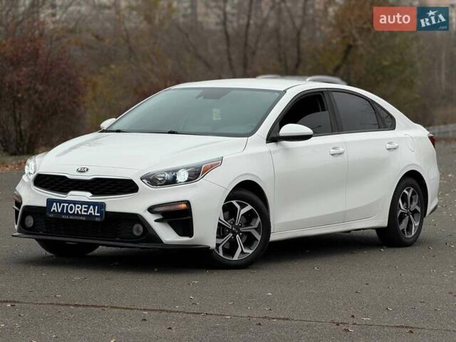 Белый Киа Форте, объемом двигателя 2 л и пробегом 128 тыс. км за 13500 $, фото 1 на Automoto.ua