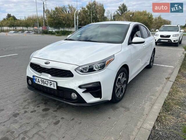 Белый Киа Форте, объемом двигателя 2 л и пробегом 57 тыс. км за 15800 $, фото 1 на Automoto.ua