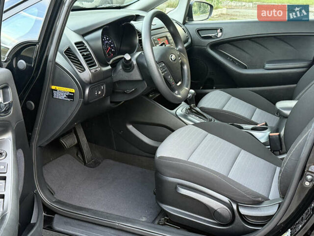 Черный Киа Форте, объемом двигателя 2 л и пробегом 67 тыс. км за 11300 $, фото 7 на Automoto.ua