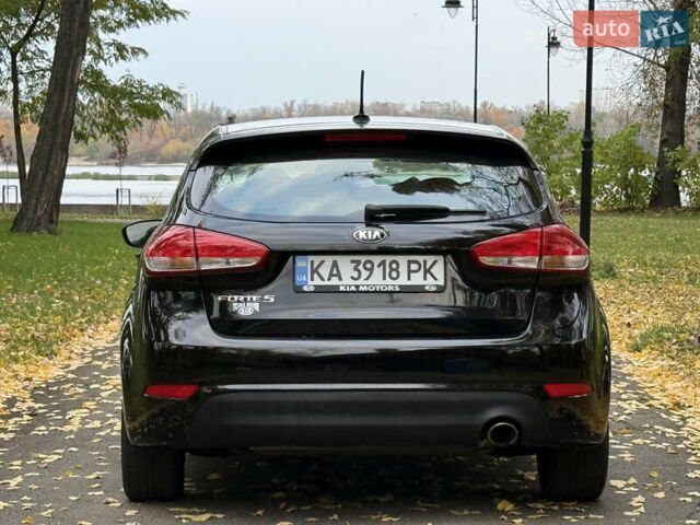 Черный Киа Форте, объемом двигателя 2 л и пробегом 60 тыс. км за 11300 $, фото 6 на Automoto.ua