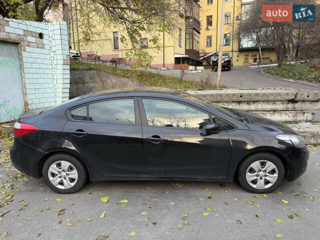 Черный Киа Форте, объемом двигателя 1.8 л и пробегом 141 тыс. км за 8500 $, фото 2 на Automoto.ua