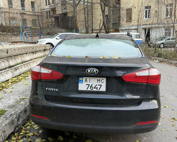 Черный Киа Форте, объемом двигателя 1.8 л и пробегом 141 тыс. км за 8500 $, фото 3 на Automoto.ua