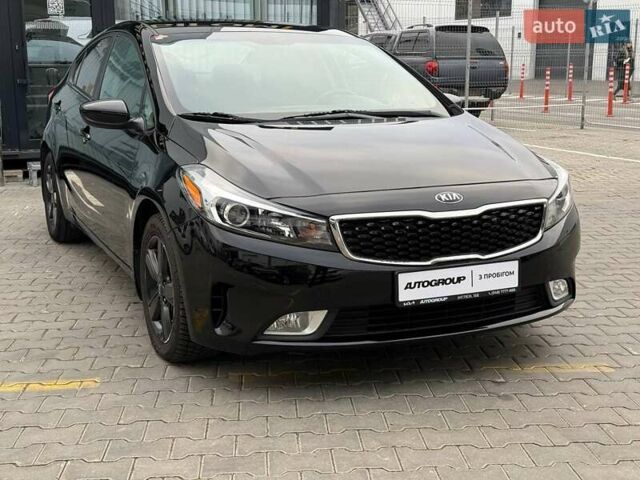 Чорний Кіа Форте, об'ємом двигуна 2 л та пробігом 142 тис. км за 8900 $, фото 7 на Automoto.ua