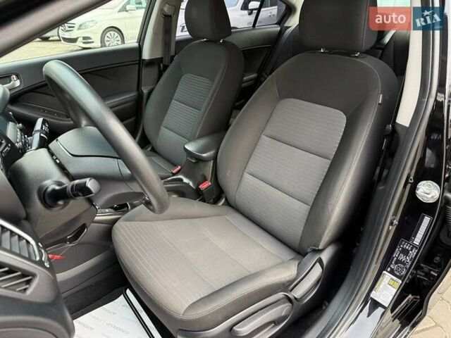 Чорний Кіа Форте, об'ємом двигуна 2 л та пробігом 142 тис. км за 8900 $, фото 11 на Automoto.ua