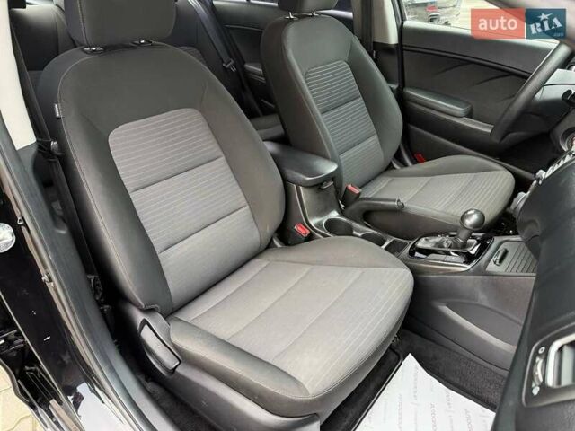 Чорний Кіа Форте, об'ємом двигуна 2 л та пробігом 142 тис. км за 8900 $, фото 20 на Automoto.ua