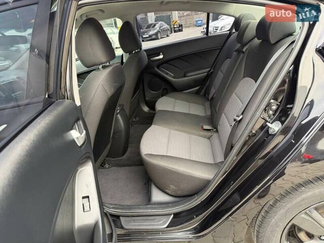 Чорний Кіа Форте, об'ємом двигуна 2 л та пробігом 142 тис. км за 8900 $, фото 12 на Automoto.ua