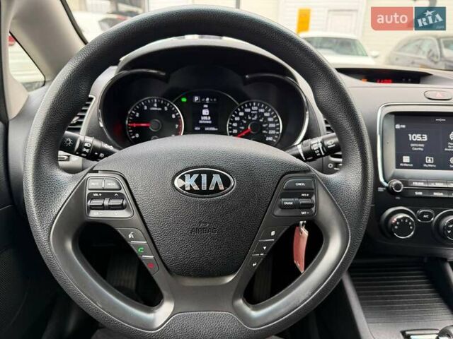 Чорний Кіа Форте, об'ємом двигуна 2 л та пробігом 142 тис. км за 8900 $, фото 22 на Automoto.ua