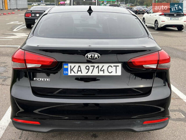 Черный Киа Форте, объемом двигателя 2 л и пробегом 121 тыс. км за 11900 $, фото 4 на Automoto.ua