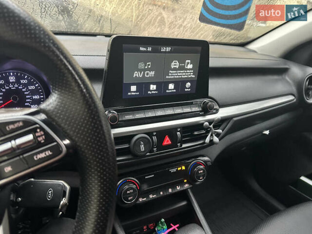 Чорний Кіа Форте, об'ємом двигуна 2 л та пробігом 138 тис. км за 11600 $, фото 11 на Automoto.ua