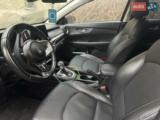 Чорний Кіа Форте, об'ємом двигуна 2 л та пробігом 138 тис. км за 11600 $, фото 14 на Automoto.ua