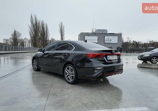 Чорний Кіа Форте, об'ємом двигуна 2 л та пробігом 67 тис. км за 15900 $, фото 1 на Automoto.ua