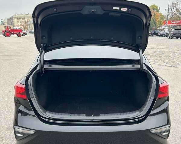 Чорний Кіа Форте, об'ємом двигуна 2 л та пробігом 83 тис. км за 15300 $, фото 10 на Automoto.ua