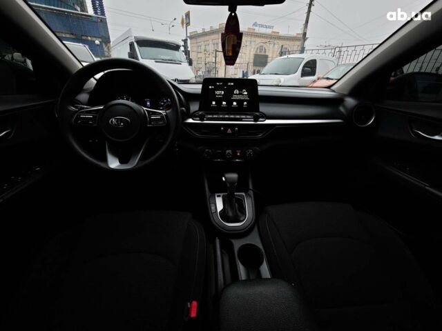 Черный Киа Форте, объемом двигателя 2 л и пробегом 84 тыс. км за 14690 $, фото 14 на Automoto.ua