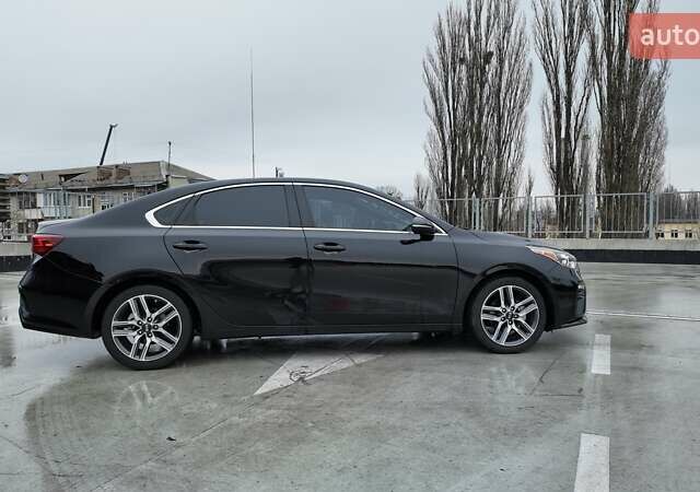 Чорний Кіа Форте, об'ємом двигуна 2 л та пробігом 67 тис. км за 15900 $, фото 4 на Automoto.ua