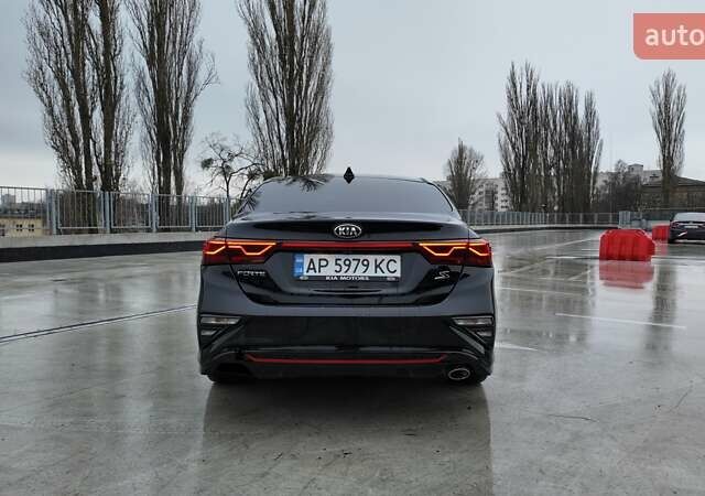 Чорний Кіа Форте, об'ємом двигуна 2 л та пробігом 67 тис. км за 15900 $, фото 2 на Automoto.ua