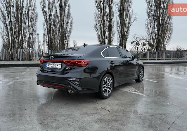 Чорний Кіа Форте, об'ємом двигуна 2 л та пробігом 67 тис. км за 15900 $, фото 3 на Automoto.ua