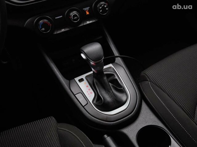 Черный Киа Форте, объемом двигателя 2 л и пробегом 84 тыс. км за 14690 $, фото 17 на Automoto.ua