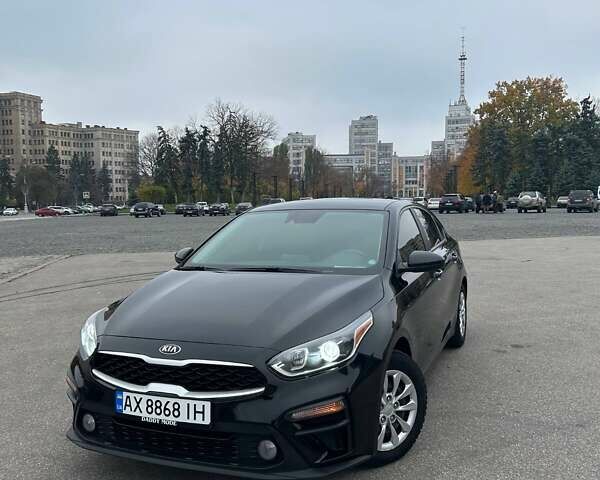 Чорний Кіа Форте, об'ємом двигуна 2 л та пробігом 83 тис. км за 15300 $, фото 1 на Automoto.ua