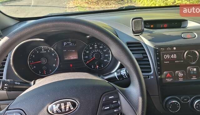 Коричневый Киа Форте, объемом двигателя 2 л и пробегом 46 тыс. км за 13000 $, фото 9 на Automoto.ua