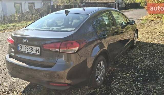 Коричневый Киа Форте, объемом двигателя 2 л и пробегом 46 тыс. км за 13000 $, фото 6 на Automoto.ua