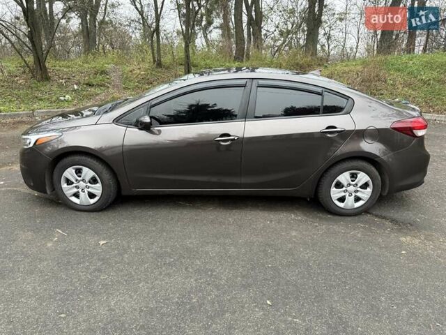 Коричневый Киа Форте, объемом двигателя 2 л и пробегом 107 тыс. км за 11000 $, фото 4 на Automoto.ua