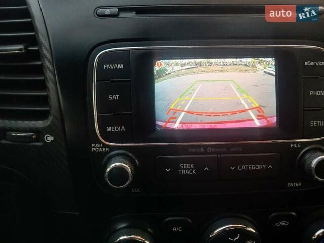 Киа Форте 2013 в Днепре (Днепропетровске) на Automoto.ua Красный Киа Форте, объемом двигателя 2 л и пробегом 280 тыс. км за 7199 $, фото 1 на Automoto.ua