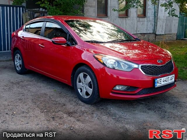 Красный Киа Форте, объемом двигателя 2 л и пробегом 280 тыс. км за 7999 $, фото 1 на Automoto.ua