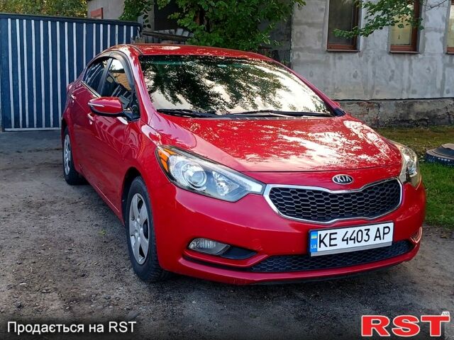 Красный Киа Форте, объемом двигателя 2 л и пробегом 280 тыс. км за 7999 $, фото 2 на Automoto.ua