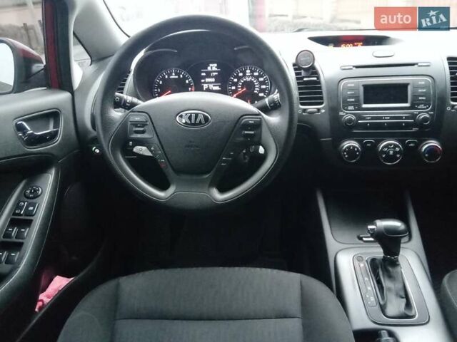 Красный Киа Форте, объемом двигателя 1.8 л и пробегом 77 тыс. км за 9999 $, фото 13 на Automoto.ua