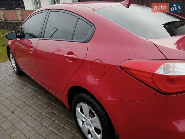 Красный Киа Форте, объемом двигателя 1.8 л и пробегом 77 тыс. км за 9999 $, фото 2 на Automoto.ua
