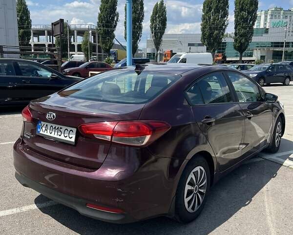 Красный Киа Форте, объемом двигателя 2 л и пробегом 172 тыс. км за 8500 $, фото 9 на Automoto.ua