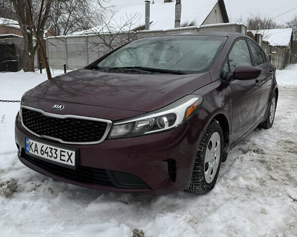 Червоний Кіа Форте, об'ємом двигуна 2 л та пробігом 176 тис. км за 9500 $, фото 2 на Automoto.ua