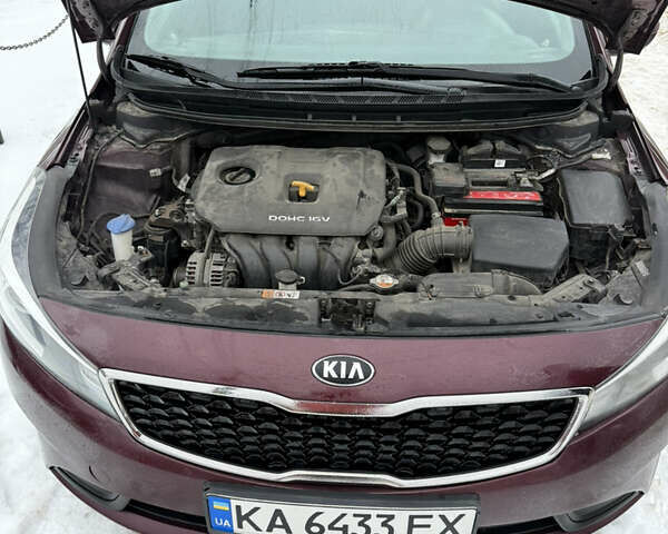 Червоний Кіа Форте, об'ємом двигуна 2 л та пробігом 176 тис. км за 9500 $, фото 24 на Automoto.ua