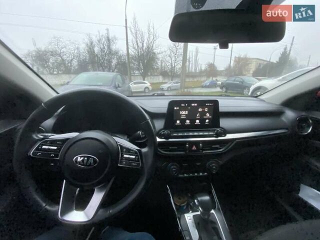 Красный Киа Форте, объемом двигателя 2 л и пробегом 101 тыс. км за 13800 $, фото 25 на Automoto.ua