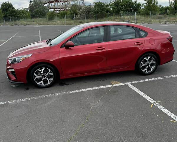 Червоний Кіа Форте, об'ємом двигуна 2 л та пробігом 100 тис. км за 13000 $, фото 2 на Automoto.ua